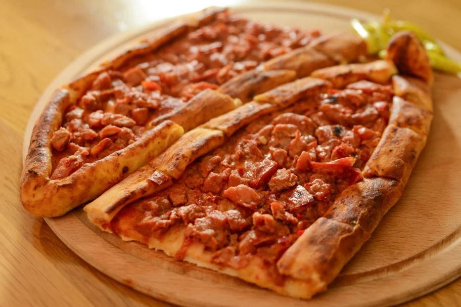 Beef Fillet Pide