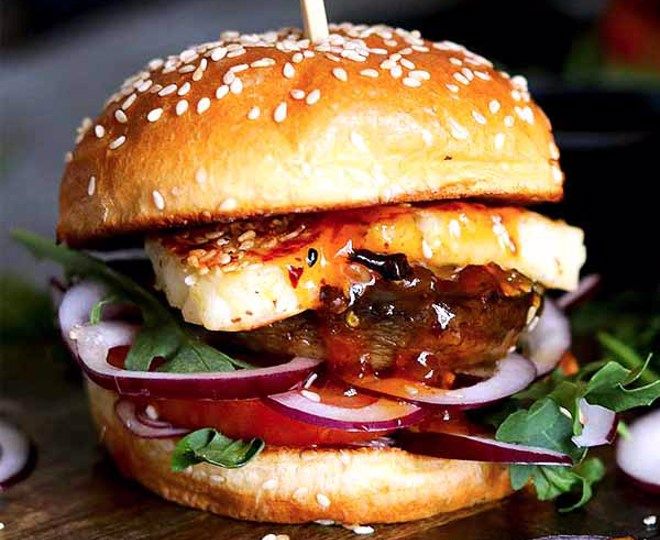 Halloumi Burger (V)