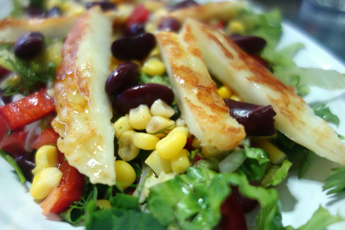 Halloumi Salad