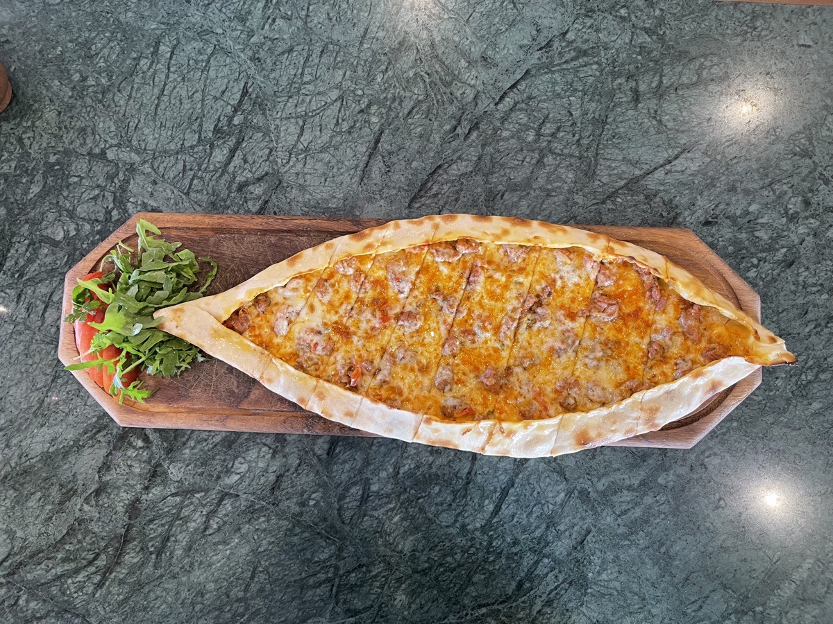 Beef Fillet Pide