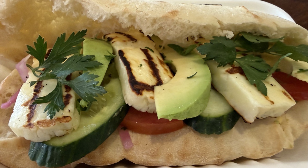 Grill Halloumi & Avocado in Bread